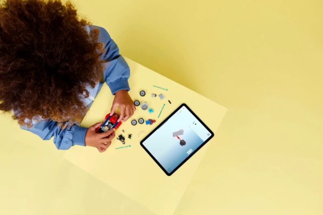 LEGO MARVEL 76336 Spider-Man Car vs. Venomized Wolverine - imagine 11