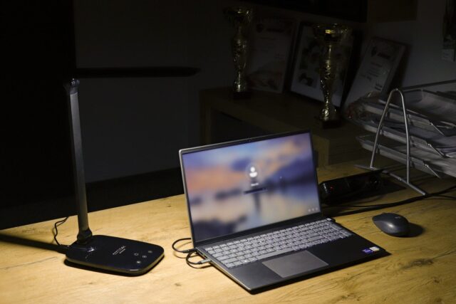 Montis Lampka biurkowa wielofunkcyjna LED MT042-BK Czarna/Black table lamp 5.7 W F - imagine 13