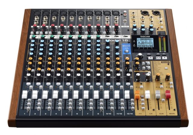 Tascam MODEL 16 audio mixer 16 channels 20 - 30000 Hz Black  Gold  Wood - imagine 5