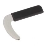 Knife with ergonomic curved handle