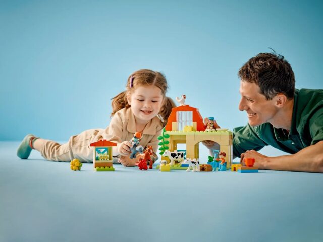 LEGO DUPLO 10416 CARING FOR ANIMALS AT THE FARM - imagine 9
