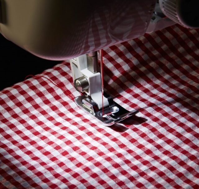 Brother AZ17  Sewing Machine - imagine 7