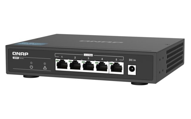 QNAP QSW-1105-5T network switch Unmanaged Gigabit Ethernet (10/100/1000) Black - imagine 6