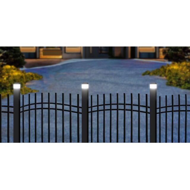 GreenBlue GB128 LED Fence Post Solar Lamp 100*100 with Dusk Sensor - imagine 6