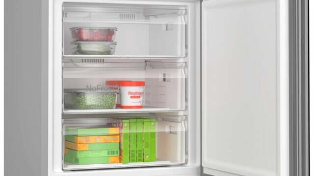 Bosch Serie 6 KGN49LBCF fridge-freezer Freestanding 440 L C Black - imagine 6