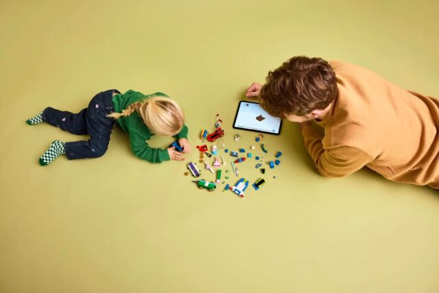 LEGO DISNEY 43264 Toy Story - Celebration Train and RC Car - imagine 8