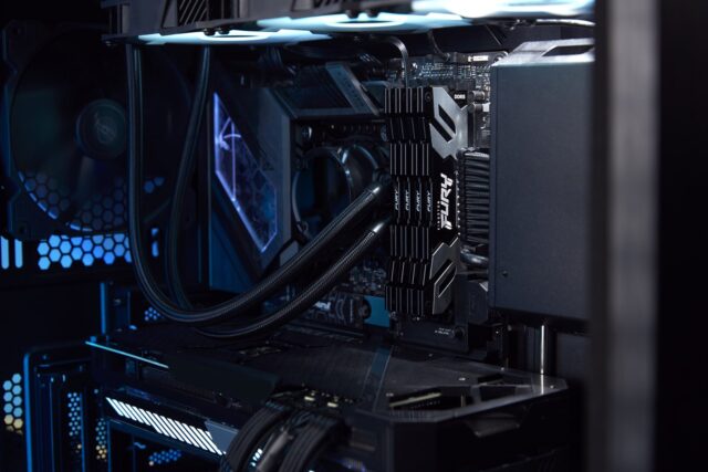 Kingston Technology FURY 32GB 6400MT/s DDR5 CL32 DIMM (Kit of 2) Renegade Silver - imagine 15