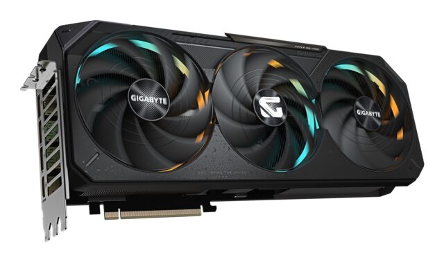 Graphics card Gigabyte GeForce RTX 5070 Ti GAMING OC 16 GB GDDR7 - imagine 3