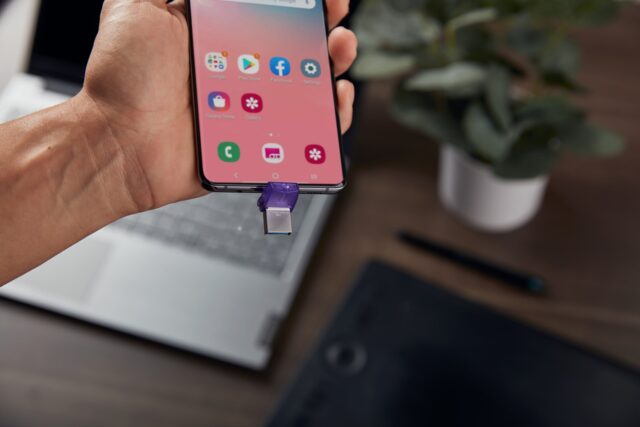 Kingston Technology DataTraveler 64GB microDuo 3C 200MB/s dual USB-A + USB-C - imagine 5