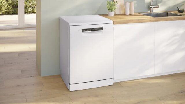 Bosch Serie 4 SMS4HVW14E dishwasher Freestanding 14 place settings C - imagine 4
