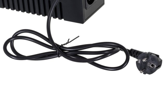 Ever EASYLINE 650 AVR USB Line-Interactive 0.65 kVA 360 W - imagine 9