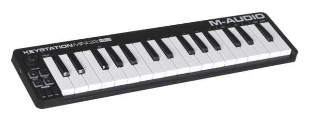 M-AUDIO Keystation Mini 32 MK3 MIDI keyboard 32 keys USB Black  White - imagine 4