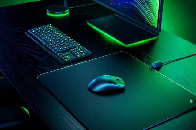 Razer Viper V3 HyperSpeed mouse Gaming Right-hand RF Wireless Optical 30000 DPI - imagine 5