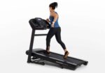 Horizon Fitness T202 Folding electric treadmill - imagine 5