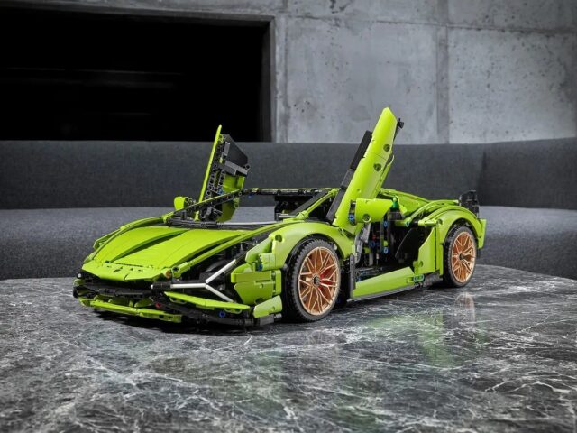 LEGO TECHNIC 42115 LAMBORGHINI SIÁN FKP 37 - imagine 12