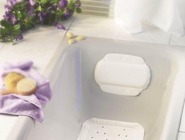 Suction cup bath cushion - imagine 2