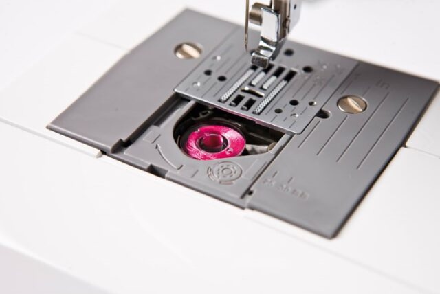 Brother AZ17  Sewing Machine - imagine 3