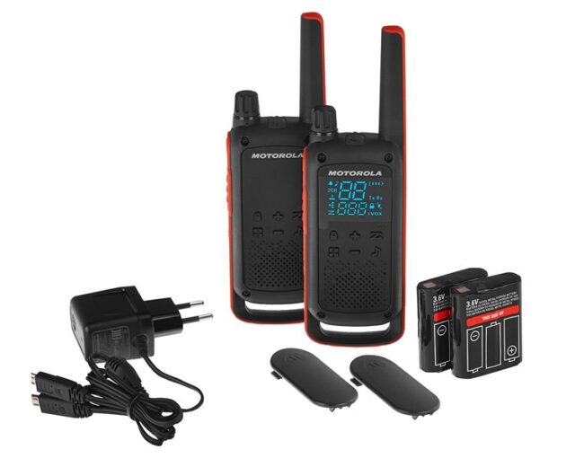 Motorola T82 Twin Pack two-way radio 16 channels Black Orange - imagine 5
