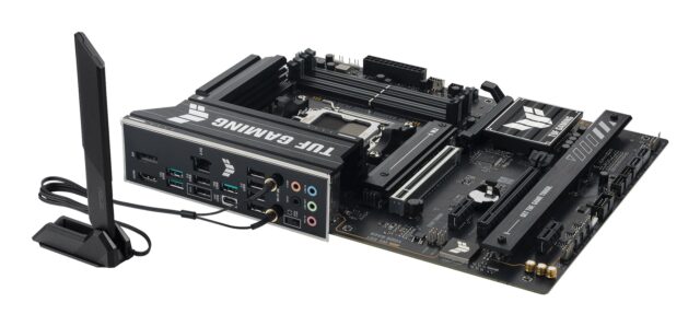 ASUS TUF GAMING B650E-PLUS WIFI AMD B650 Socket AM5 ATX - imagine 12