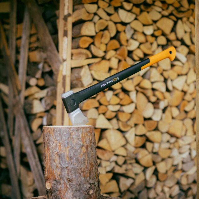 Axe Fiskars X28 1 pc - imagine 6