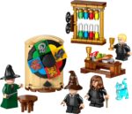 LEGO Harry Potter 76460 Zamek Hogwart: ceremonia przydziału - imagine 3