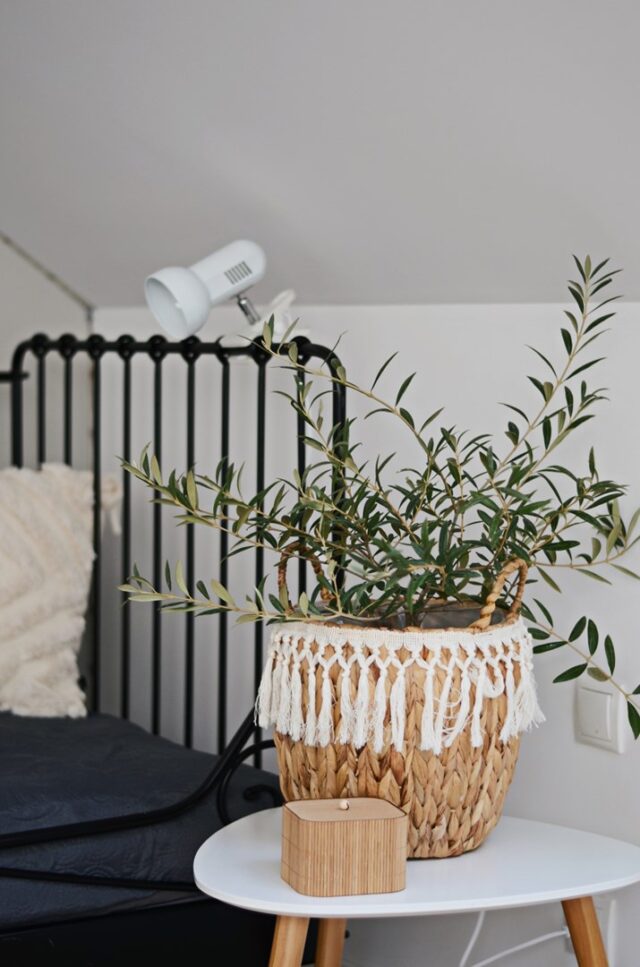 Activejet Clip-on desk lamp  white  metal  E27 thread - imagine 6