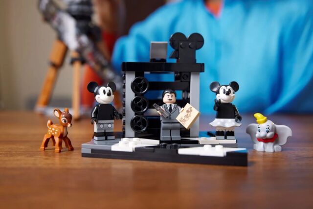 LEGO DISNEY 43230 WALT DISNEY CAMERA - imagine 11