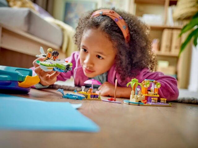 LEGO FRIENDS 42672 Creative Beach and Travel Suitcase - imagine 7