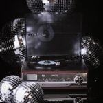 Camry Premium CR1113 Belt-drive audio turntable Black  Chrome  Wood Semi Automatic - imagine 7