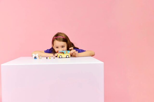 LEGO Friends 42678 Furgonetka z akcesoriami dla zwierząt - imagine 8