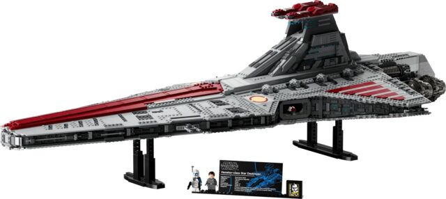 LEGO STAR WARS 75367 Venator-class Republic Attack Cruiser (Ultimate Collector Series) - imagine 3