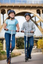 Razor A5 Lux Light-Up Kids Classic scooter Green  Multicolour - imagine 3