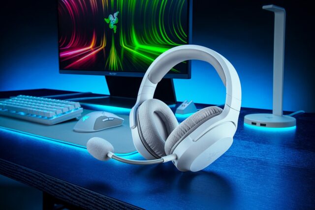 Razer Barracuda X Headset Wired & Wireless Head-band Gaming USB Type-C Bluetooth White - imagine 2