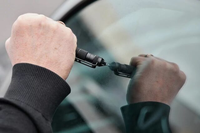 Tactical pen GUARD TACTICAL PEN Kubotan with glass breaker (YC-008-BL) - imagine 5