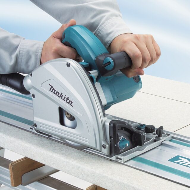 Makita SP6000J portable circular saw 16.5 cm Black  Blue 5800 RPM 1300 W - imagine 3