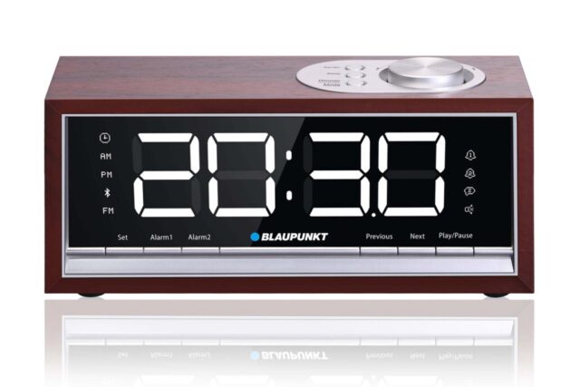 BLAUPUNKT CR60BT Bluetooth Radio Alarm Clock  brown wood - imagine 2