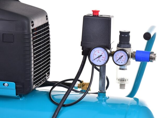 MAKITA AC1350 1.50kW air compressor - imagine 6