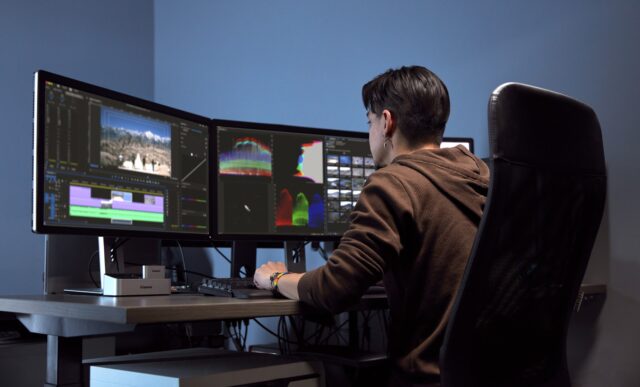 Kingston Technology FURY 128GB 6400MT/s DDR5 ECC Reg CL32 DIMM (Kit of 4) Renegade Pro XMP - imagine 6