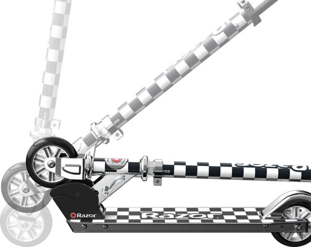 KICK SCOOTER Razor Model A Checked Out - imagine 4