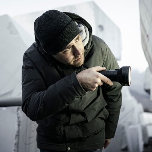 Ledlenser P18R Black Hand flashlight LED - imagine 5