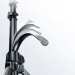 Ugreen selfie stick with stand and remote control LP680 1.8m (black) - imagine 8