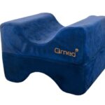 Expandable cushion between the knees and under the legs