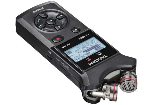 Tascam DR-07XP - portable digital recorder with USB interface - imagine 4