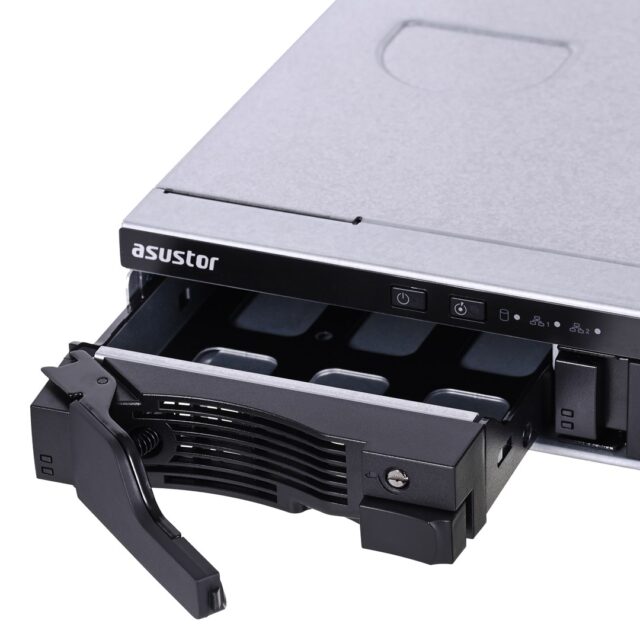 Asustor Lockerstor 4RS NAS Rack (1U) Intel Atom® C3538 8 GB DDR4 0 TB ADM Black - imagine 3