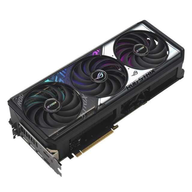 ASUS ROG Strix RTX 5070 12 GB OC Gaming graphics card - imagine 3