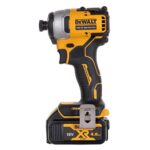 POWER TOOL COMBO KIT DEWALT DCK2062M2T (DCD709+DCF809) 18V 2X4.0AH - imagine 3