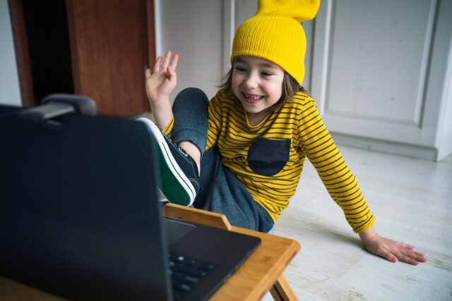 Logitech C505 webcam 1280 x 720 px USB Black - imagine 6