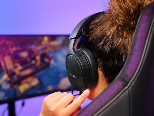 Trust GXT 491 Fayzo Headset Wired & Wireless Head-band Gaming USB Type-C Bluetooth Black - imagine 14