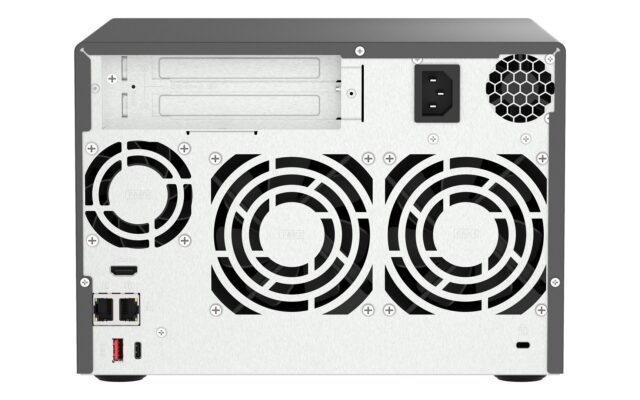 QNAP TVS-h674 NAS Tower Intel® Core™ i3 i3-12100 16 GB DDR4 QuTS hero Black - imagine 2