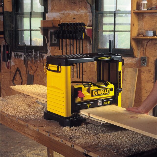 DeWALT DW733 benchtop/thickness planer 1800 W 10000 RPM - imagine 4